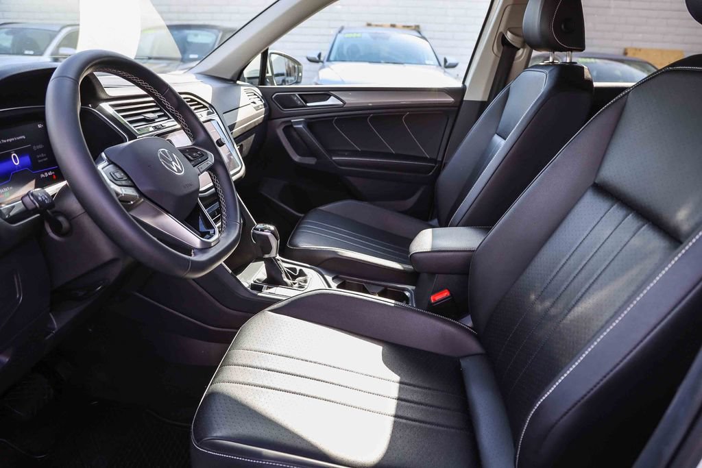 Used 2022 Volkswagen Tiguan SE FWD image 18