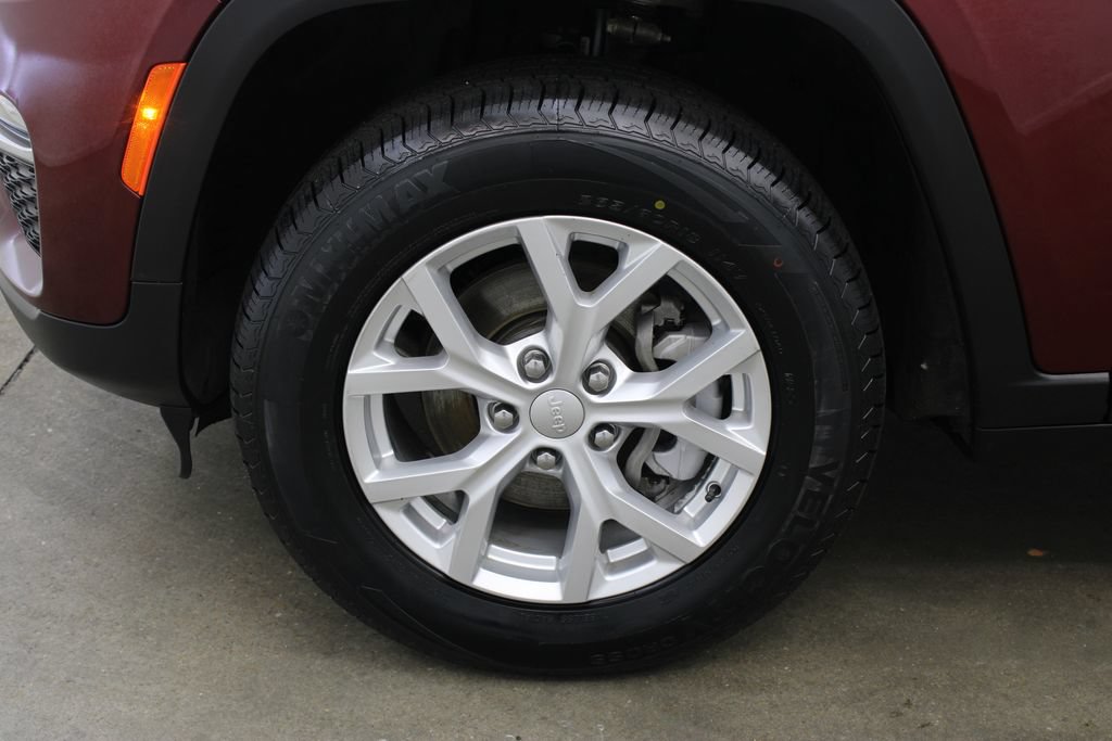 Used 2023 Jeep Grand Cherokee Limited w/ Trailer Tow Prep Group (B) AWD/4WD image 29