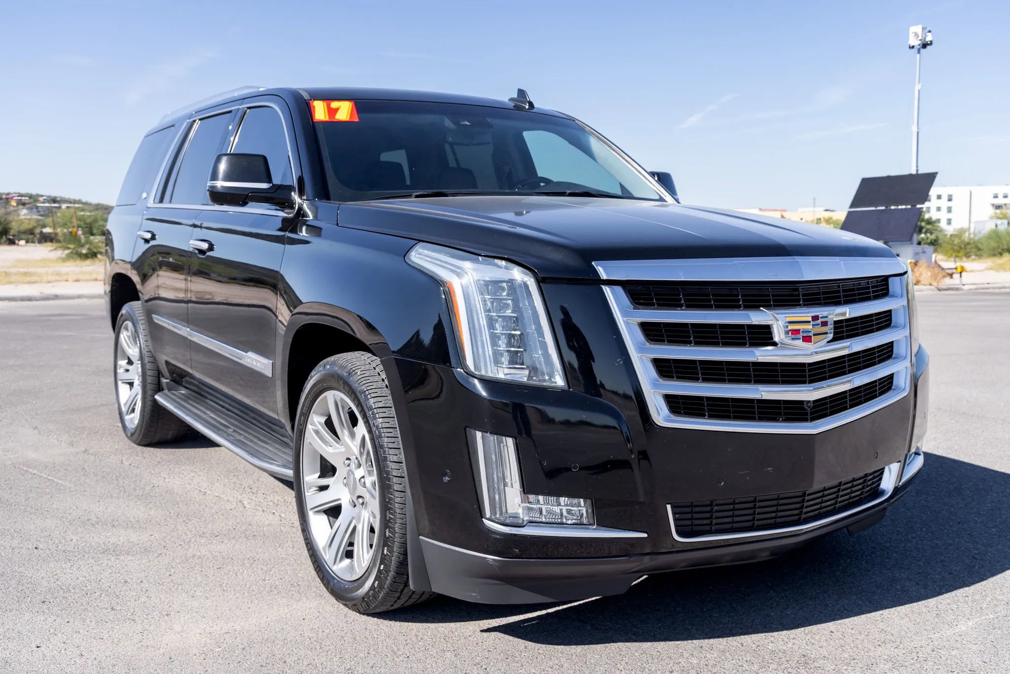 Used 2017 Cadillac Escalade Luxury image 7