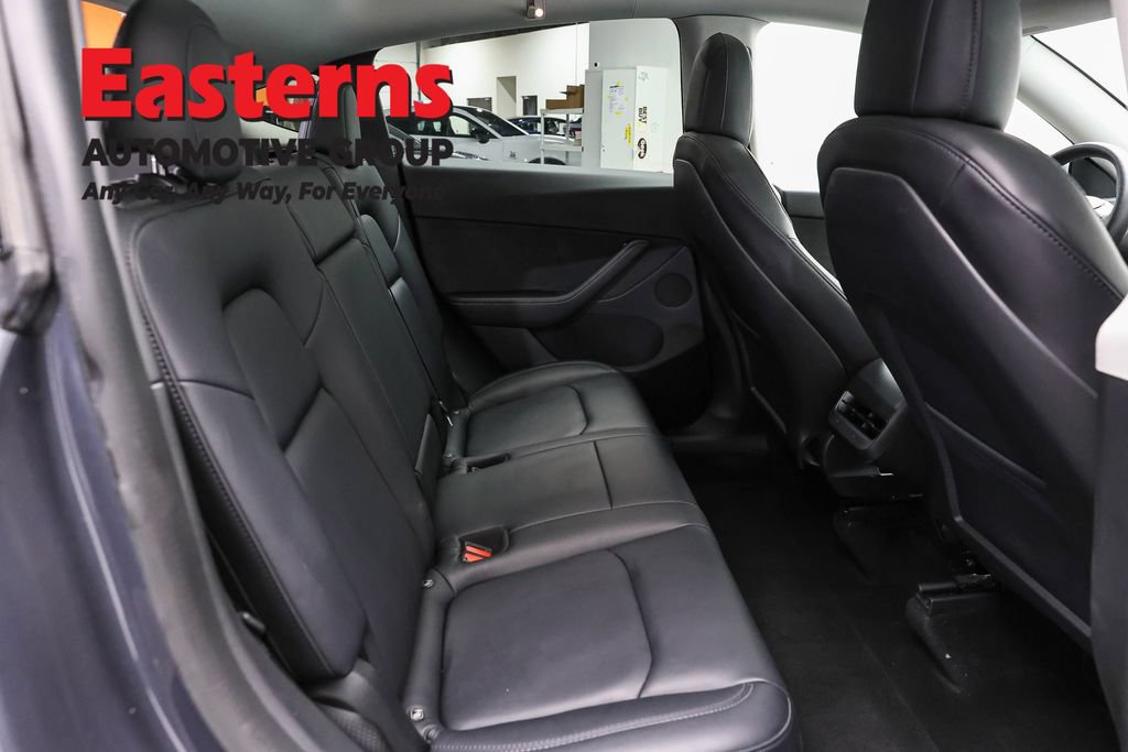 Used 2022 Tesla Model Y Performance AWD/4WD image 17