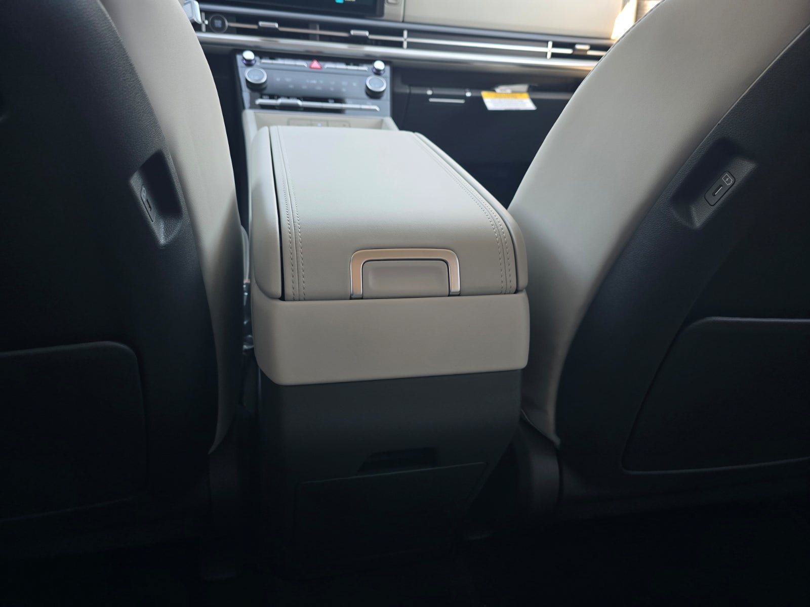 New 2027 Hyundai Santa Fe SEL FWD image 24