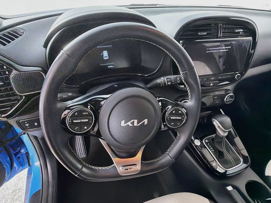 Used 2023 Kia Soul GT-Line FWD image 11