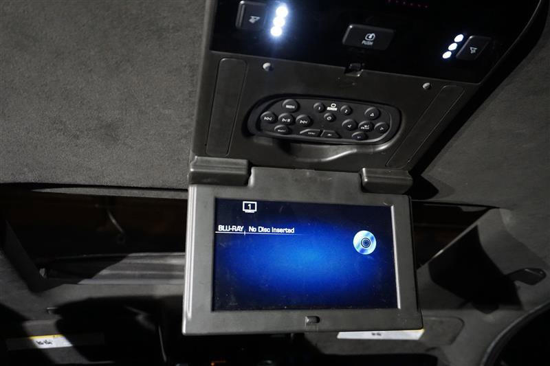 Used 2016 Cadillac Escalade Platinum image 26