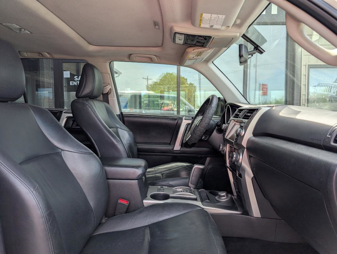 Used 2012 Toyota 4Runner Limited image 21