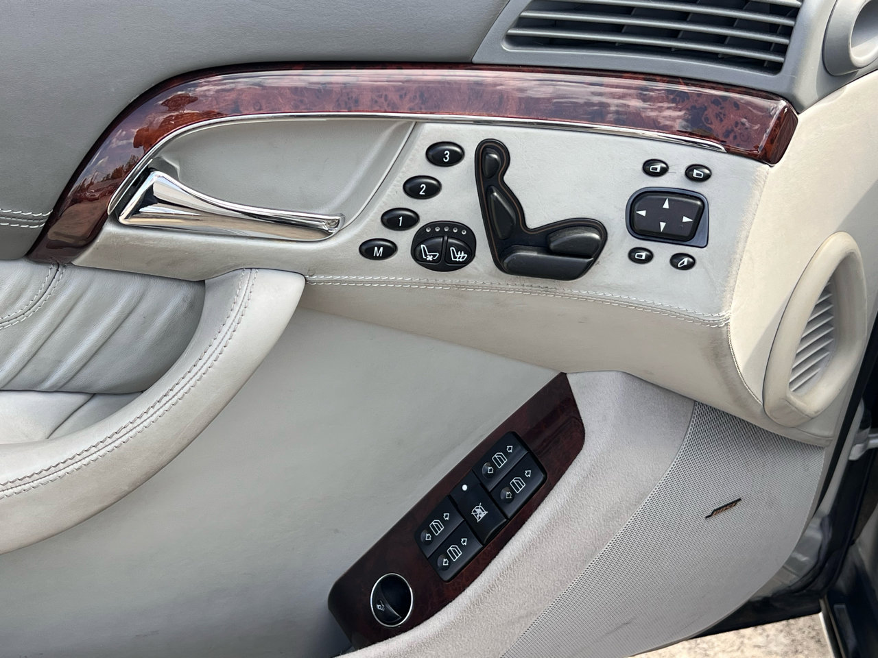 Used 2005 Mercedes-Benz S 600 image 20