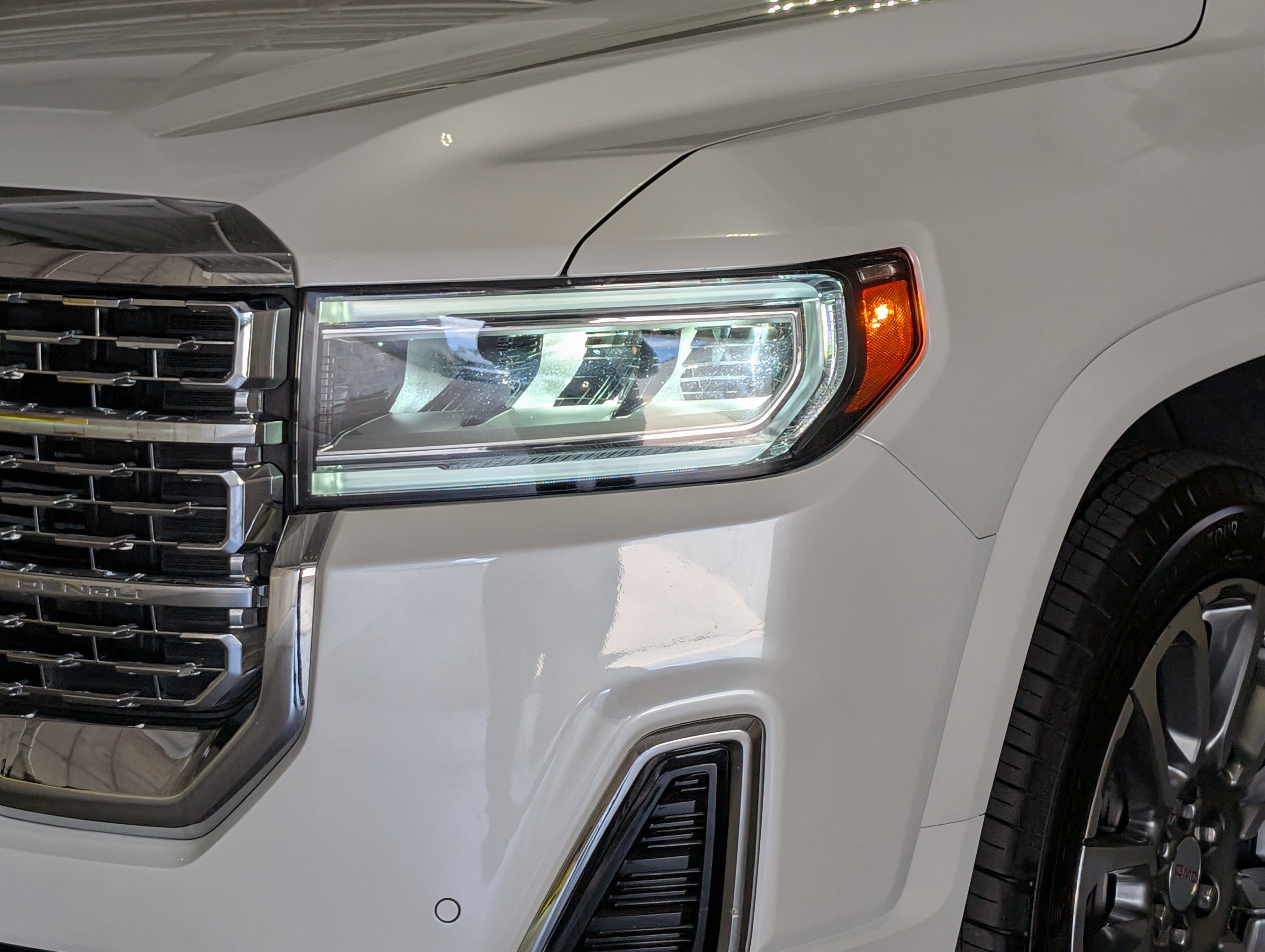 Used 2022 GMC Acadia Denali w/ Denali Ultimate Package AWD/4WD image 45