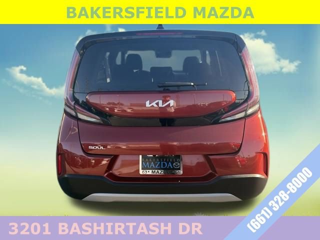 Used 2024 Kia Soul LX w/ Option Group 015 FWD image 4