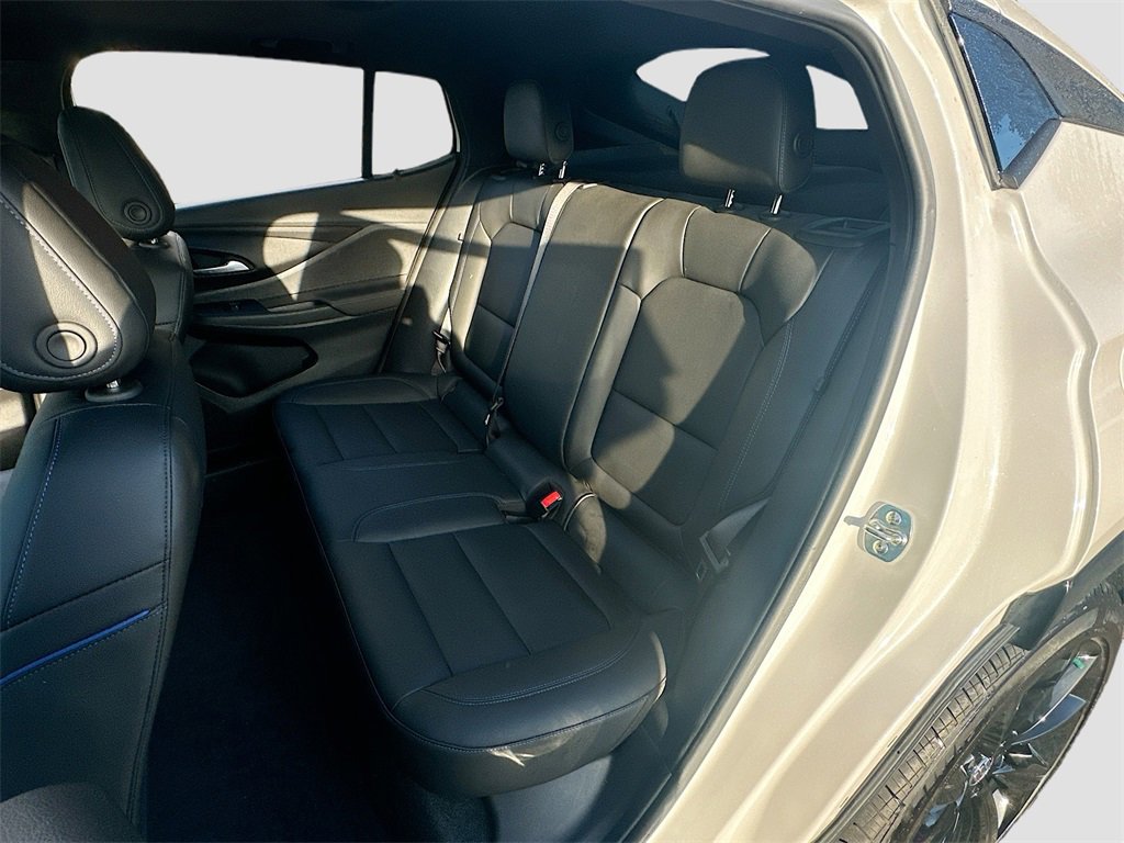 Used 2024 Buick Envista Sport Touring w/ Convenience I Package image 24