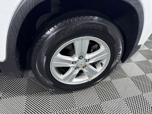 Used 2020 Chevrolet Trax LT w/ LT Convenience Package image 11