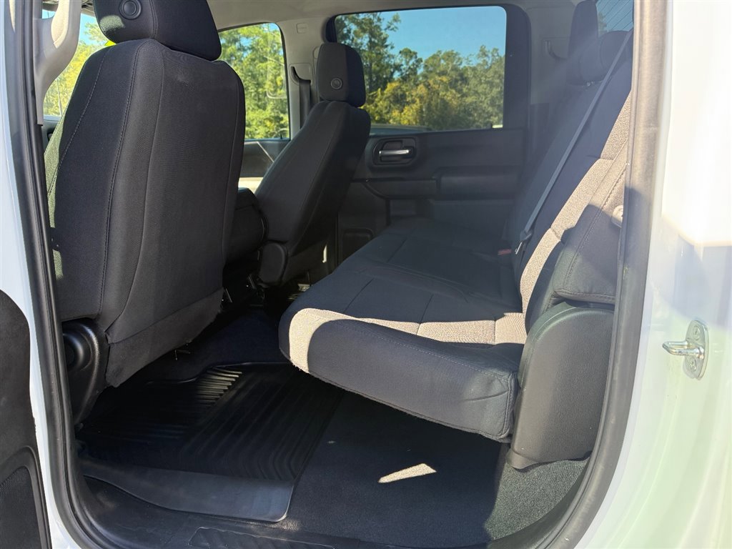 Used 2022 Chevrolet Silverado 2500 Custom w/ Custom Value Package image 12