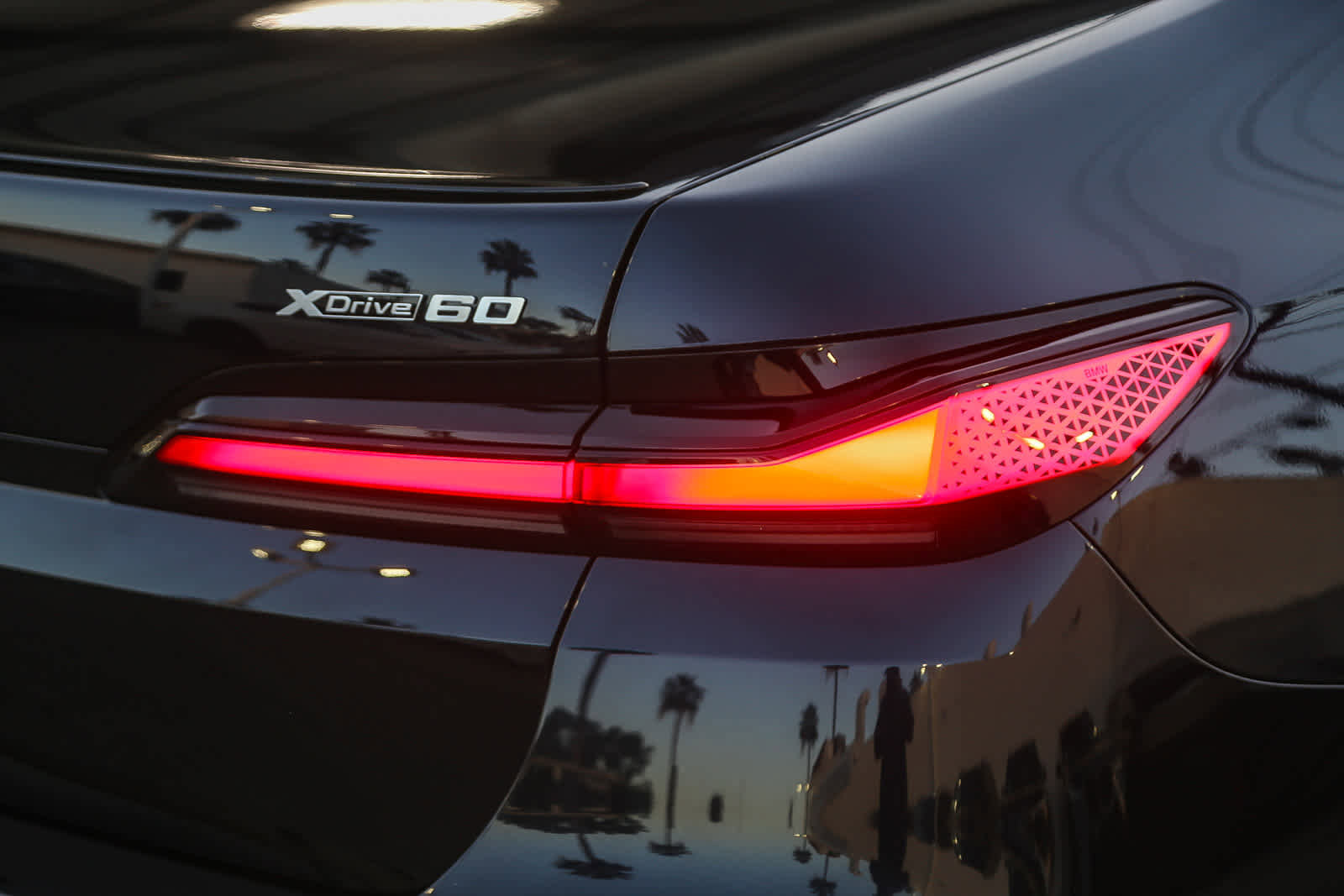 Used 2025 BMW i7 xDrive60 image 7