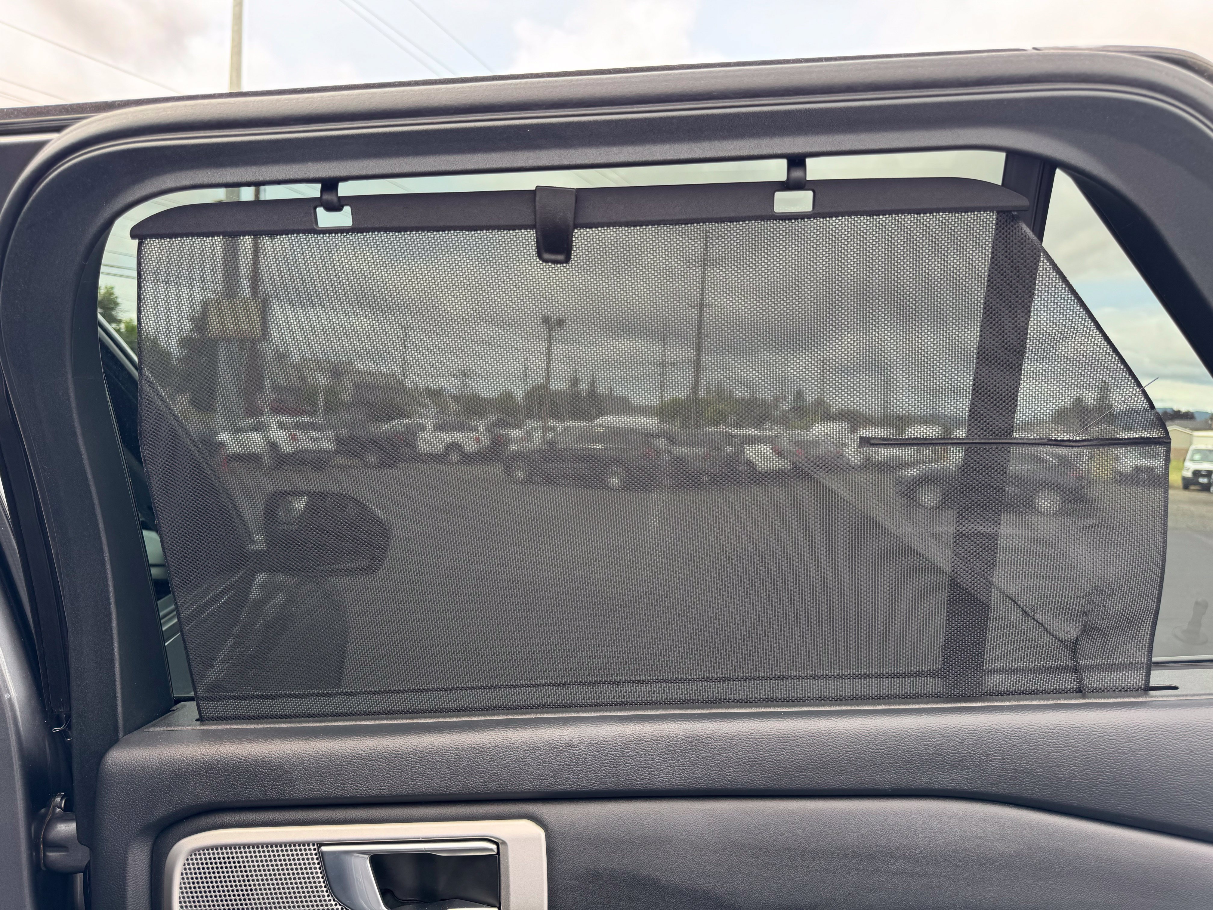 Used 2022 Ford Explorer Limited AWD/4WD image 59