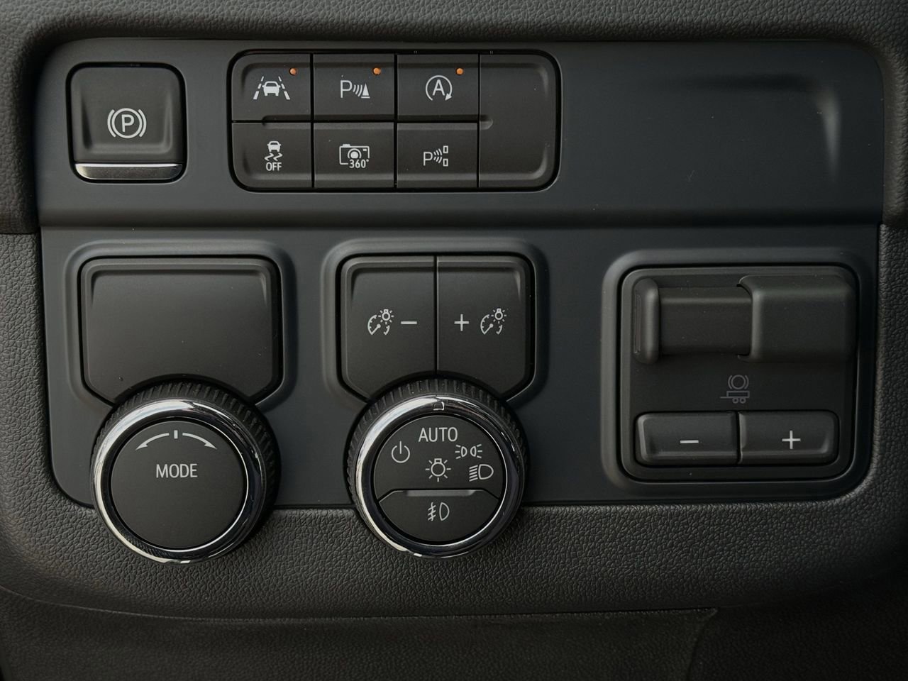 New 2026 Chevrolet Tahoe Premier image 21