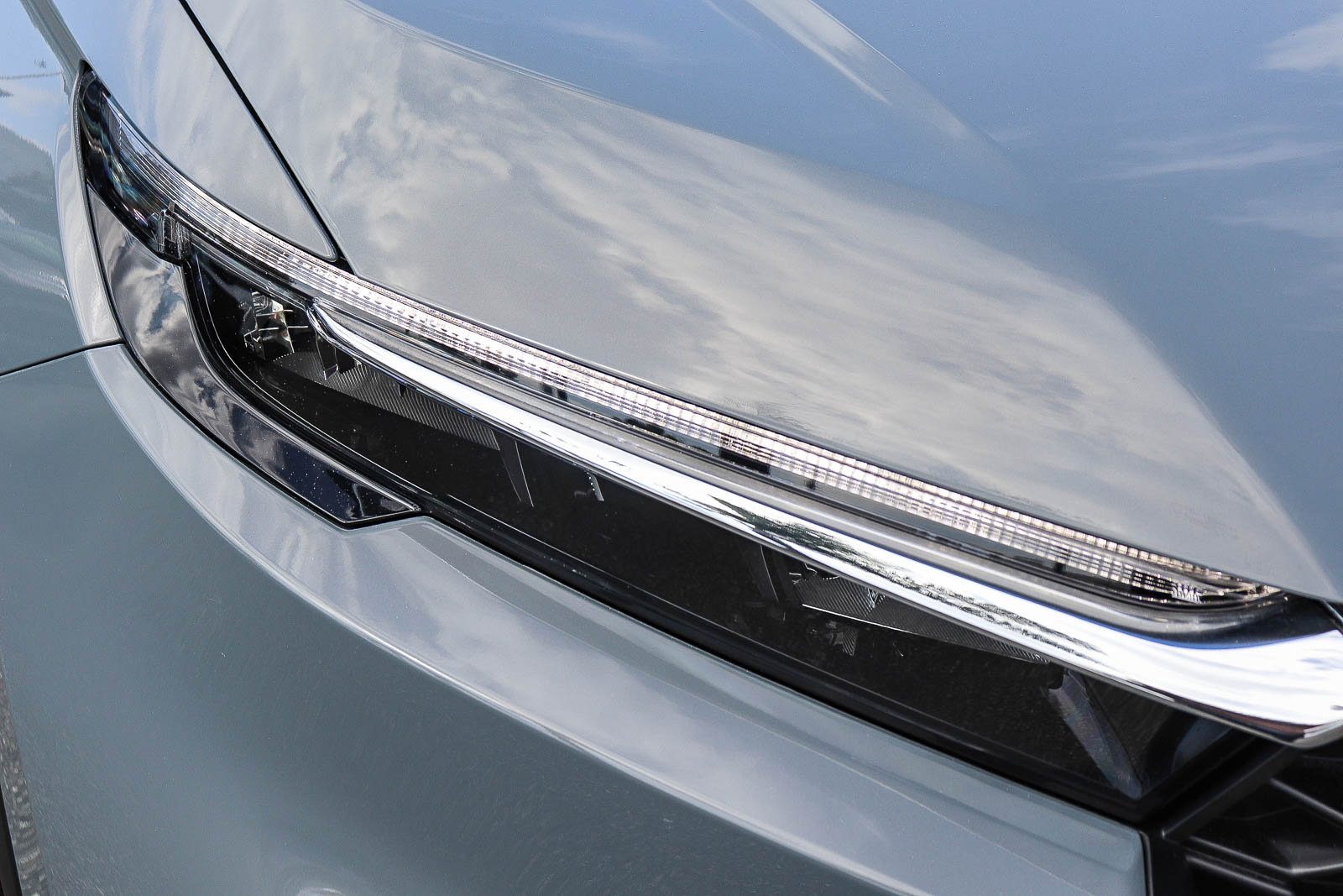 Certified 2025 Honda CR-V LX image 6
