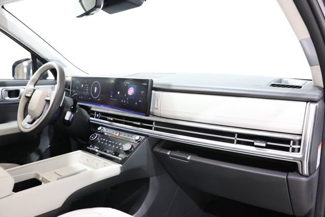 Used 2025 Hyundai Santa Fe Calligraphy FWD image 16
