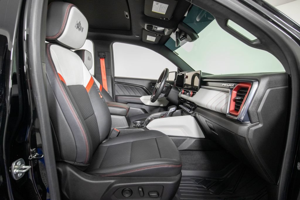 Used 2024 GMC Canyon AT4X w/ AT4X AEV Edition AWD/4WD image 11