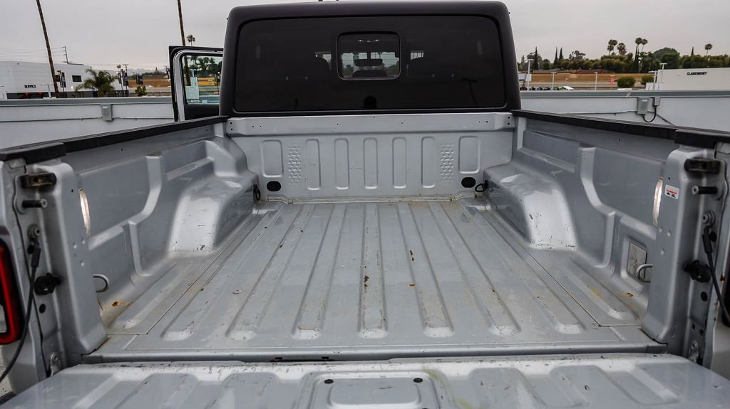 Used 2023 Jeep Gladiator Overland AWD/4WD image 31