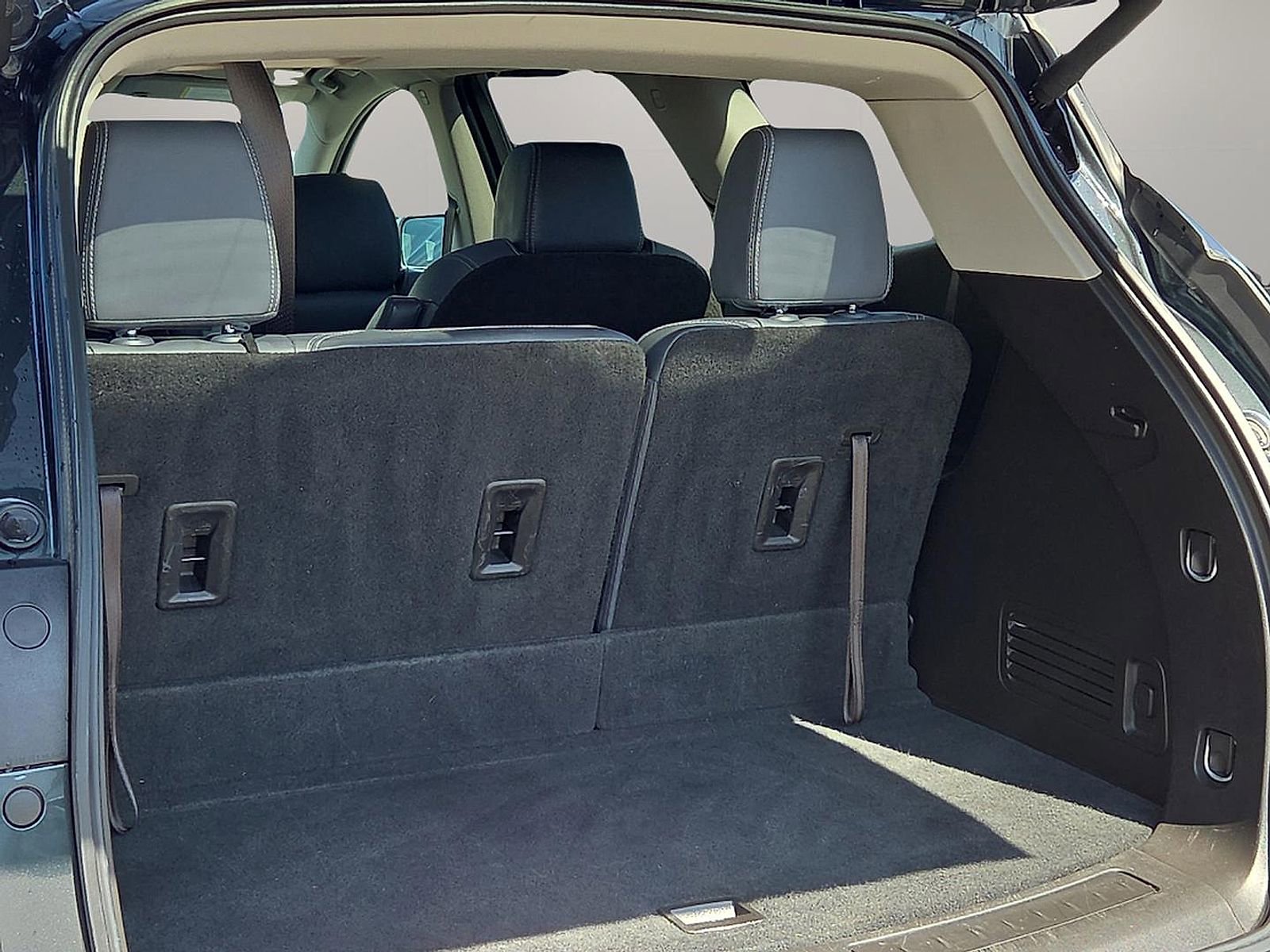 Certified 2019 Buick Enclave Essence image 9