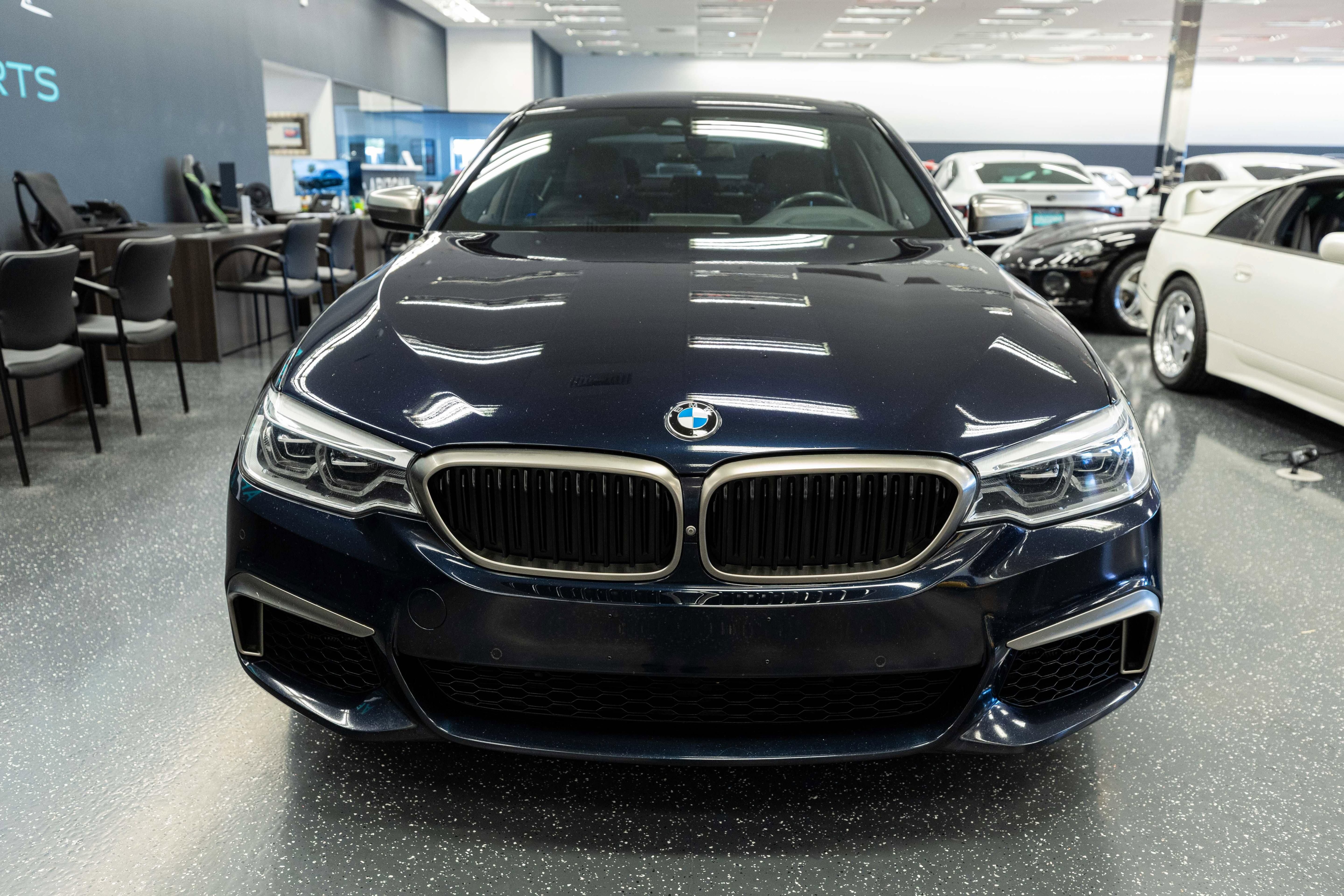 Used 2019 BMW M550i xDrive AWD/4WD image 2