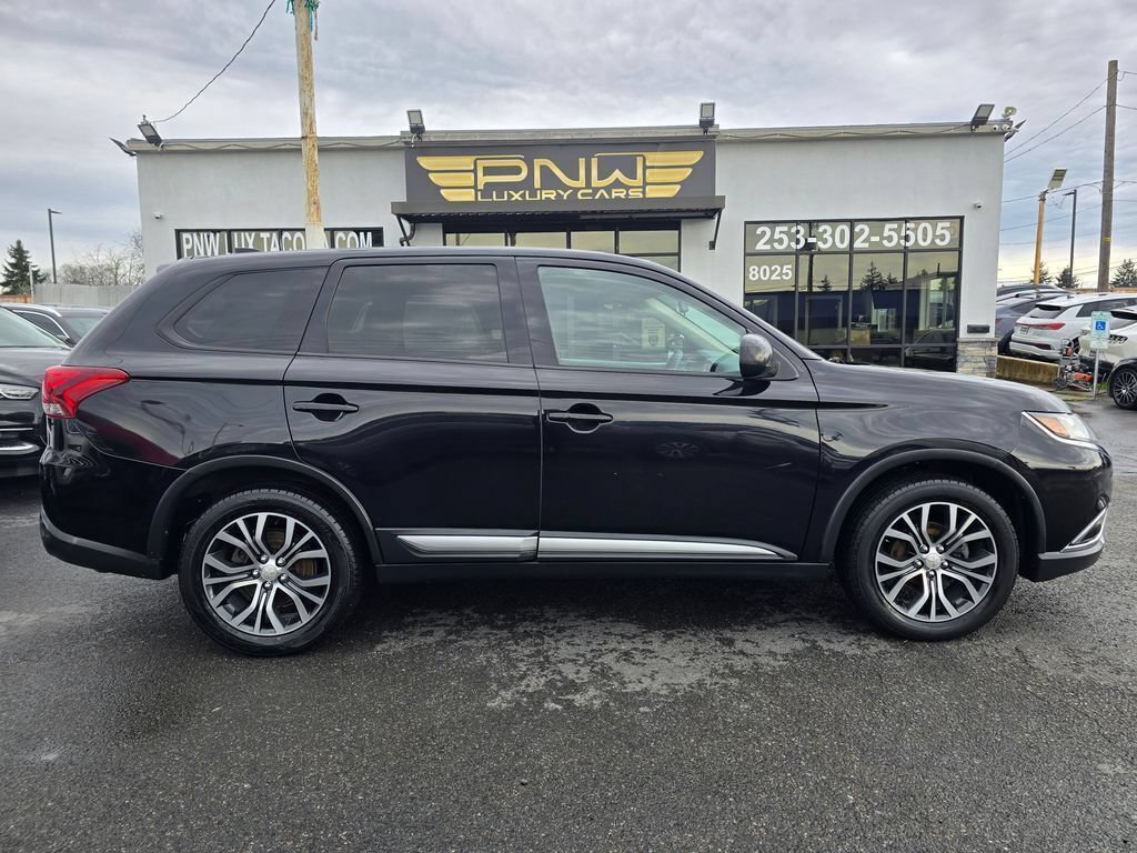 Used 2018 Mitsubishi Outlander ES FWD image 5