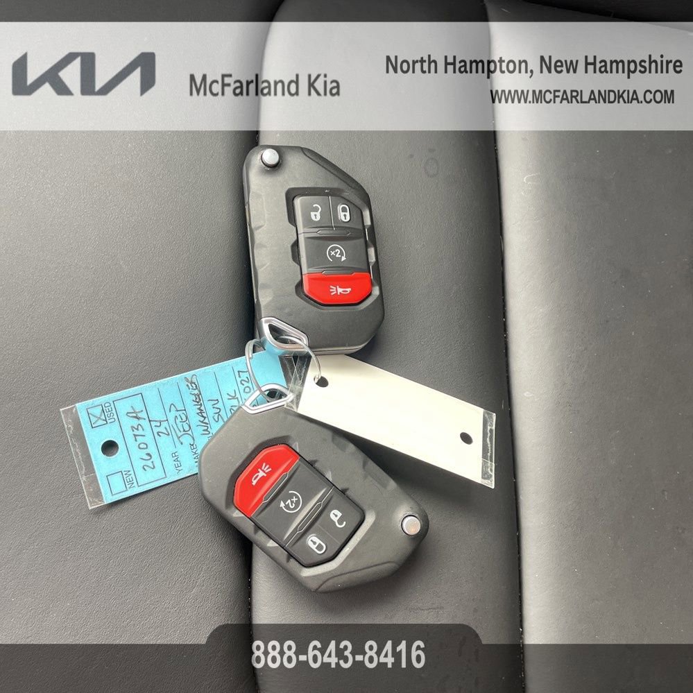 Used 2024 Jeep Wrangler Unlimited Rubicon 4xe image 31