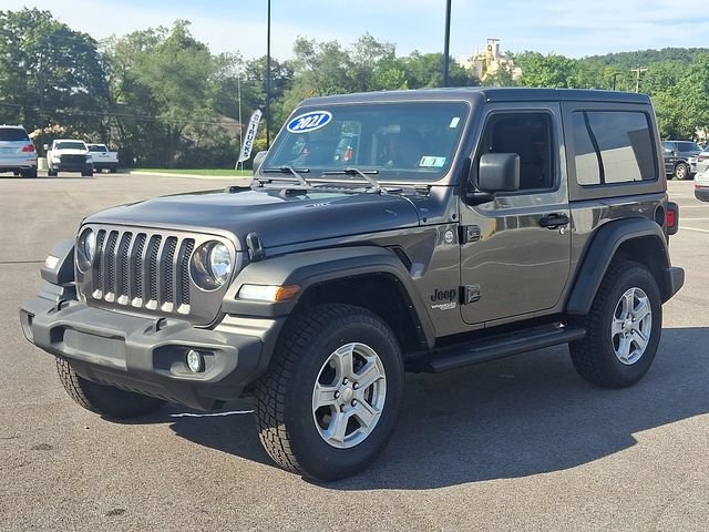 Used 2021 Jeep Wrangler Sport AWD/4WD image 9
