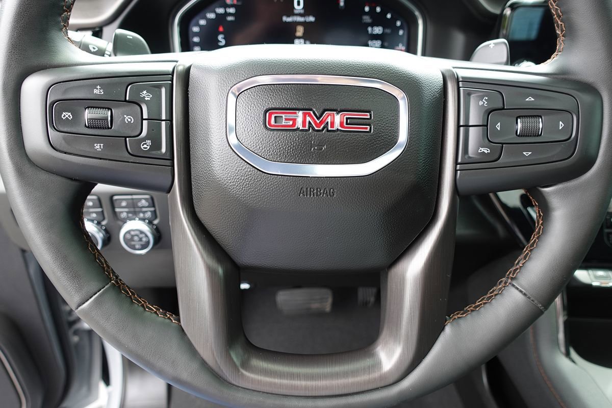 Used 2025 GMC Sierra 1500 AT4 w/ Technology Package AWD/4WD image 59