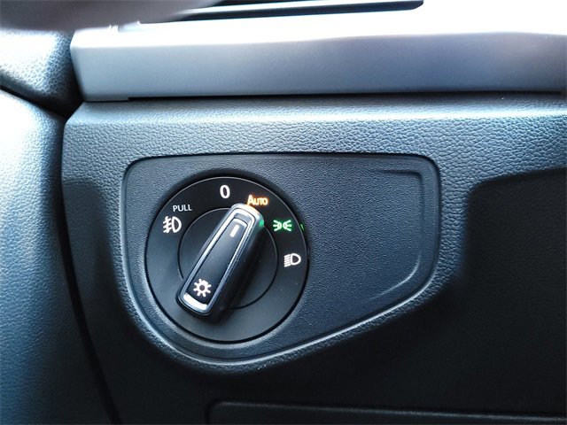 Used 2018 Volkswagen Atlas SE image 14