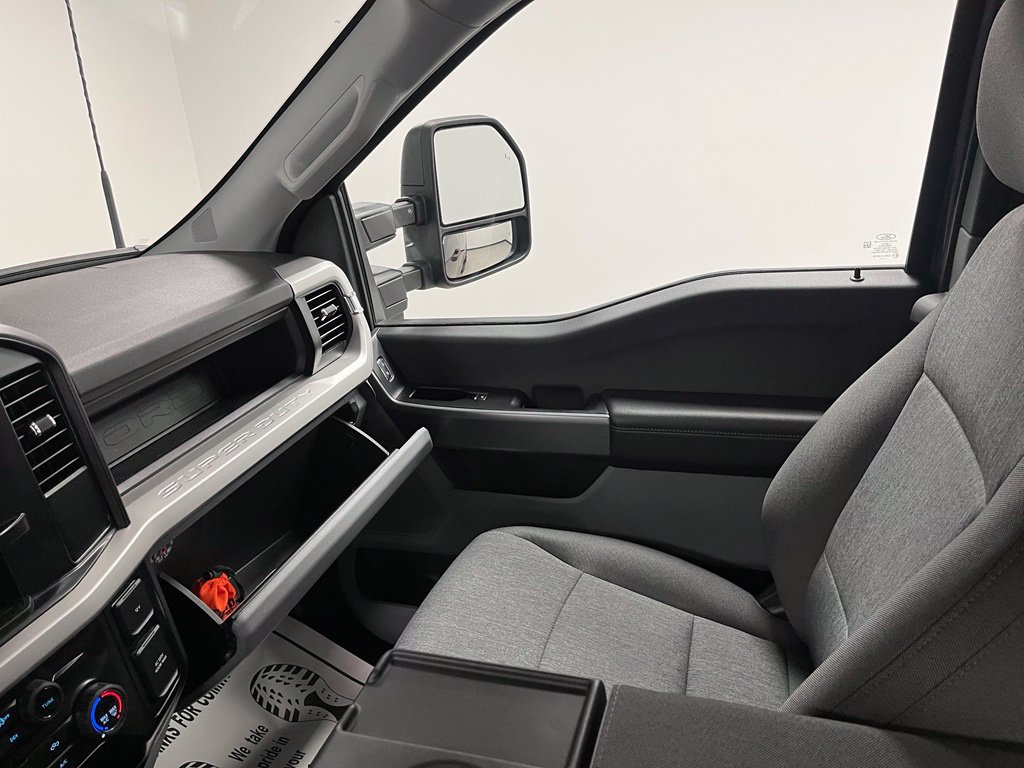Used 2025 Ford F350 XL w/ STX Appearance Package AWD/4WD image 40