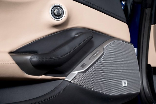 Used 2019 Ferrari Portofino image 56