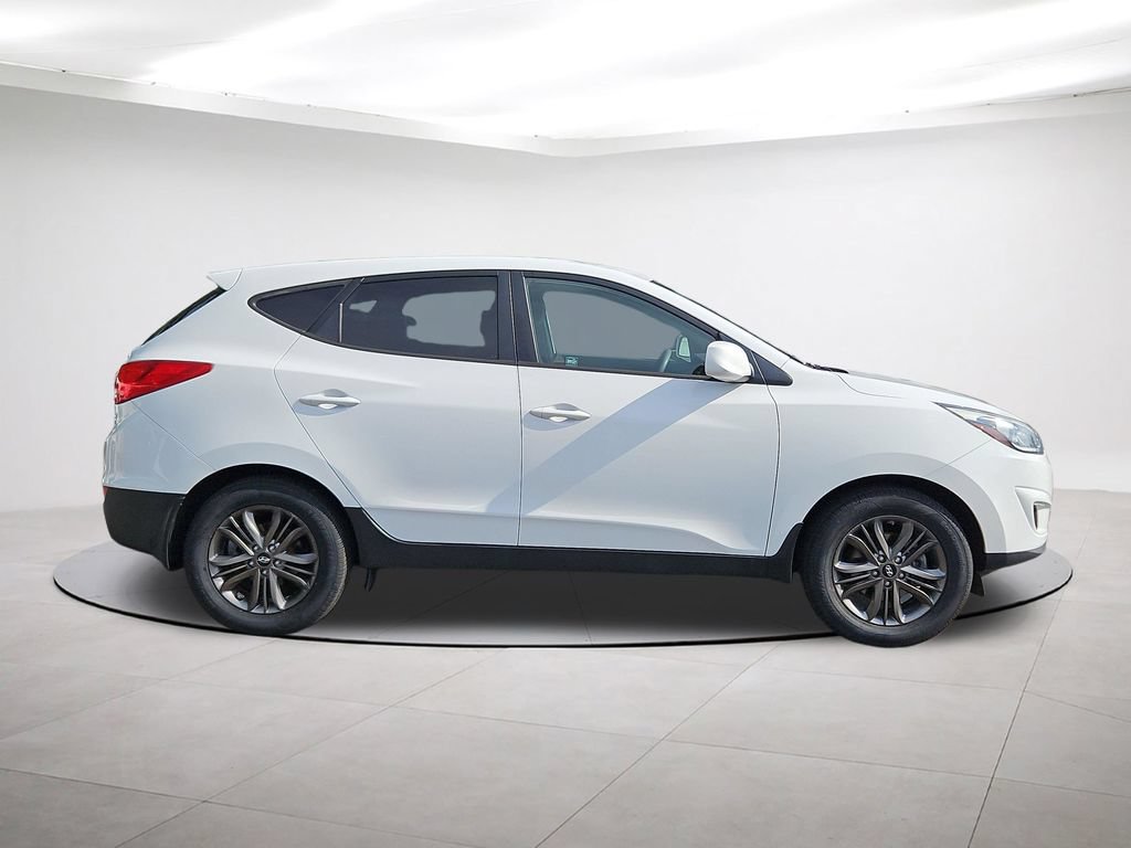 Used 2015 Hyundai Tucson GLS w/ Option Group 02 AWD/4WD image 8