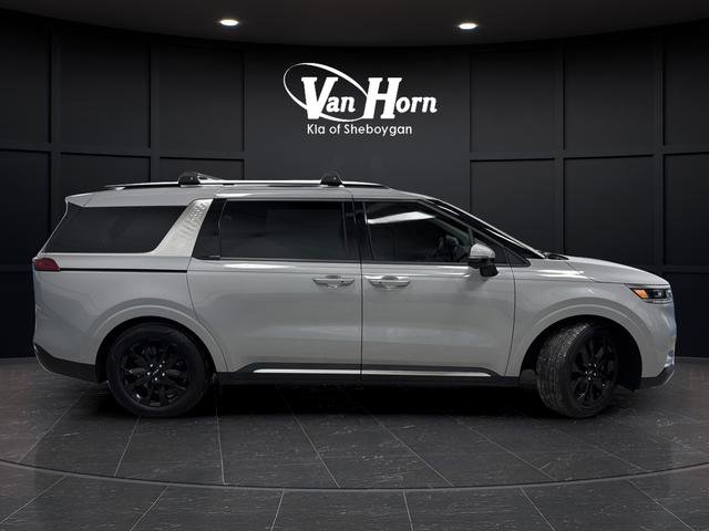 Used 2024 Kia Carnival SX Prestige image 2