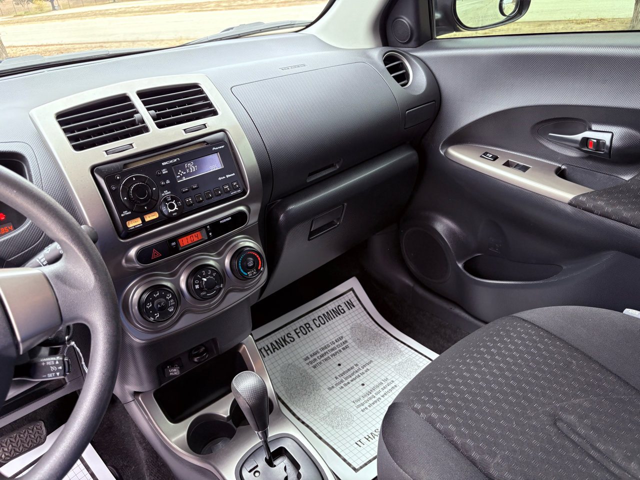 Used 2013 Scion xD image 35