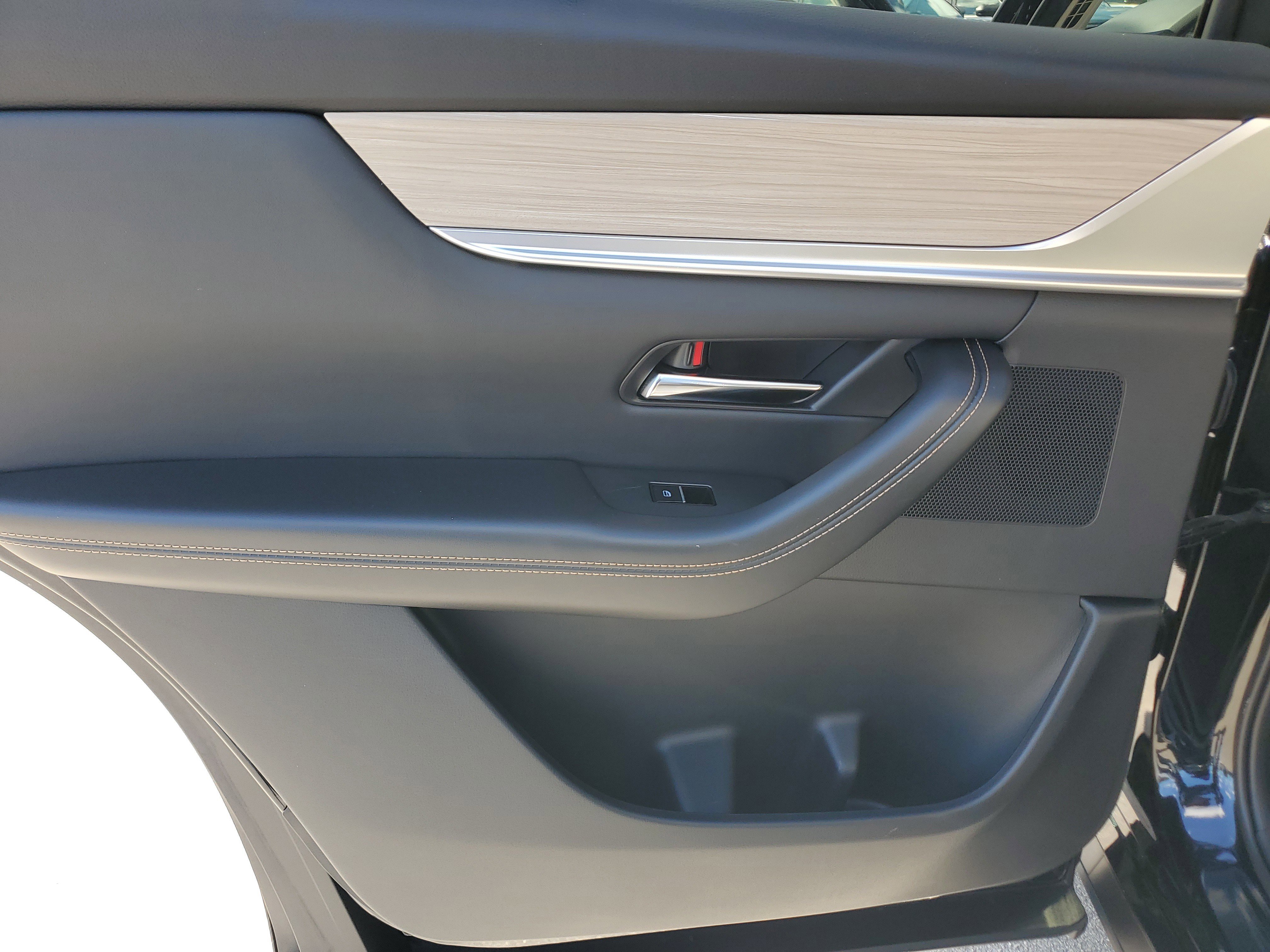 Used 2025 MAZDA CX-90 3.3 Turbo w/ Preferred Package image 31