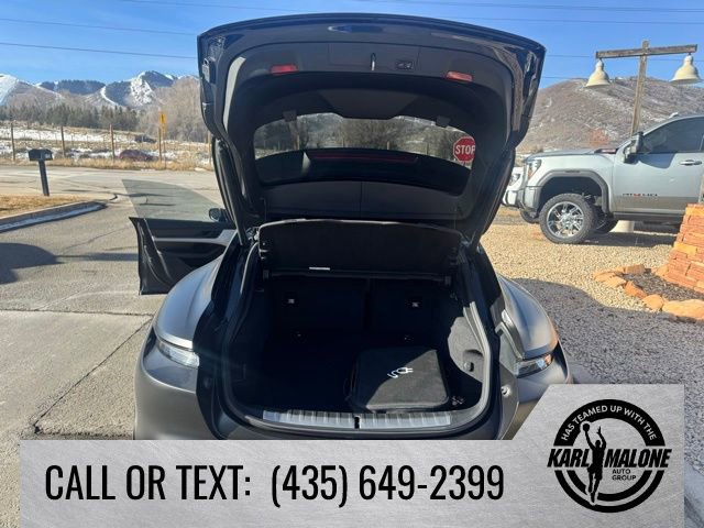 Used 2023 Porsche Taycan Turbo S image 8