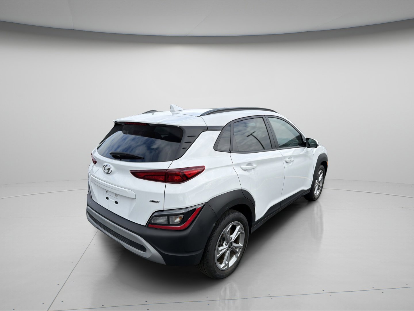 Used 2023 Hyundai Kona SEL AWD/4WD image 4