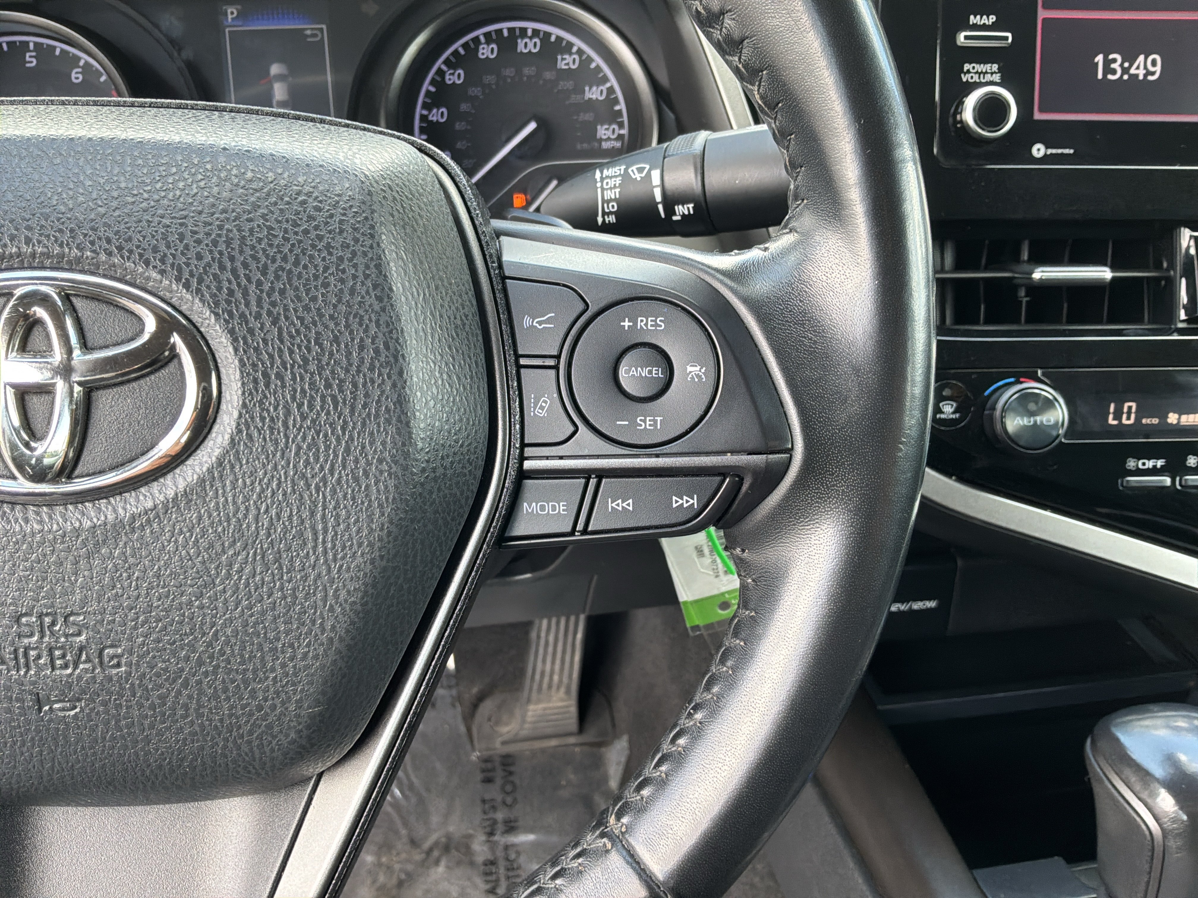 Used 2022 Toyota Camry SE FWD image 20