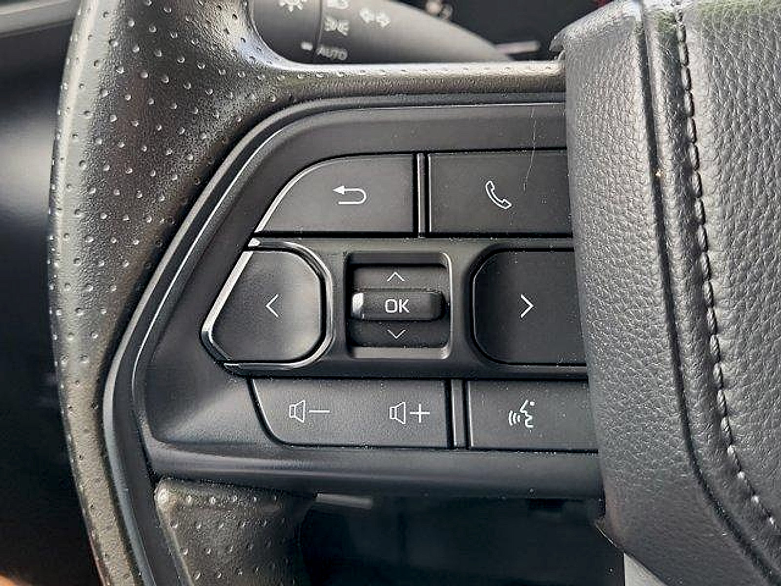 Used 2025 Toyota Tundra SR AWD/4WD image 22