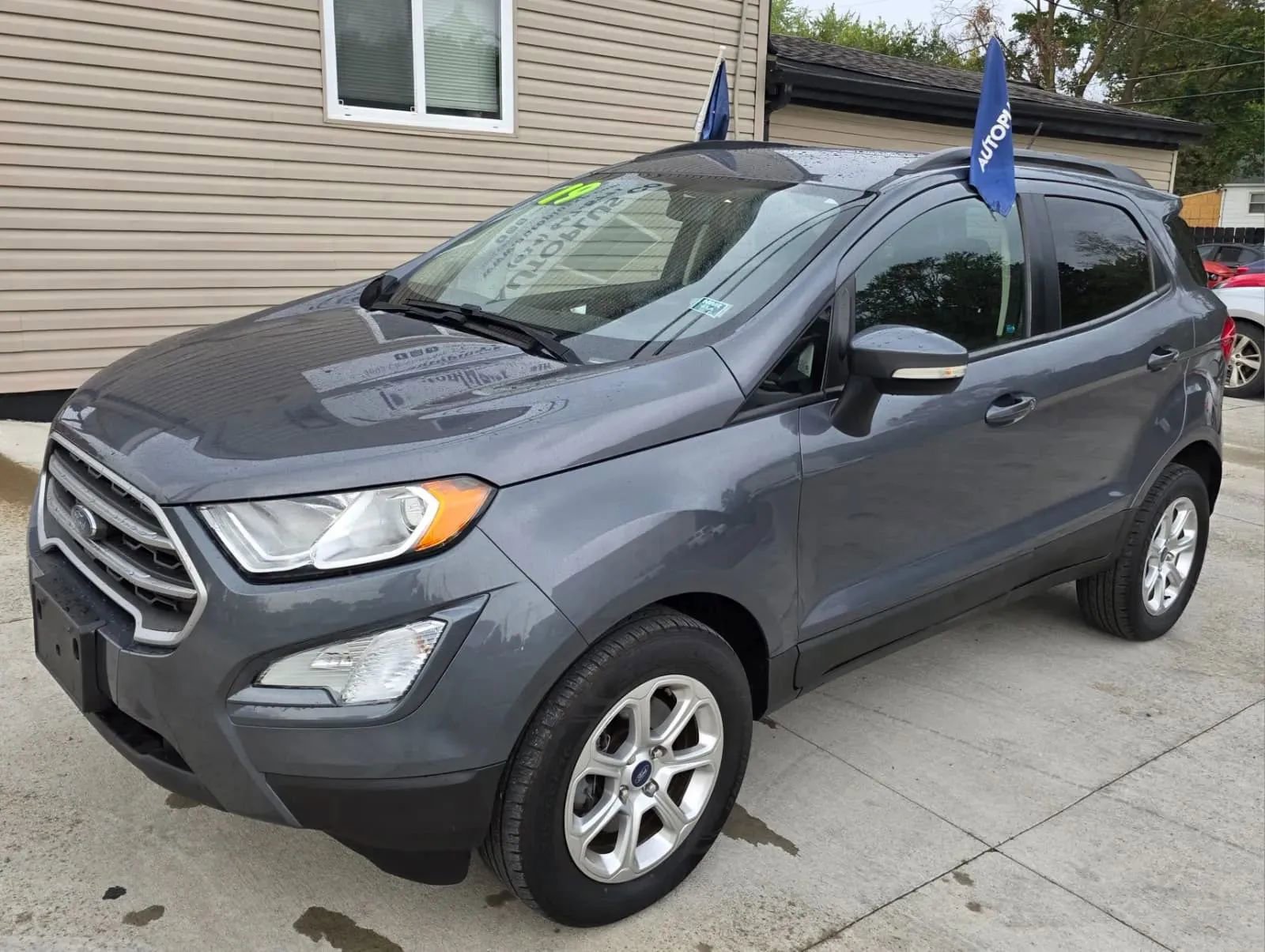 Used 2019 Ford EcoSport SE w/ SE Convenience Package image 8