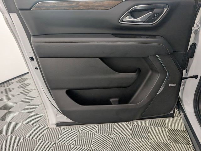 Certified 2023 Chevrolet Suburban Premier image 30