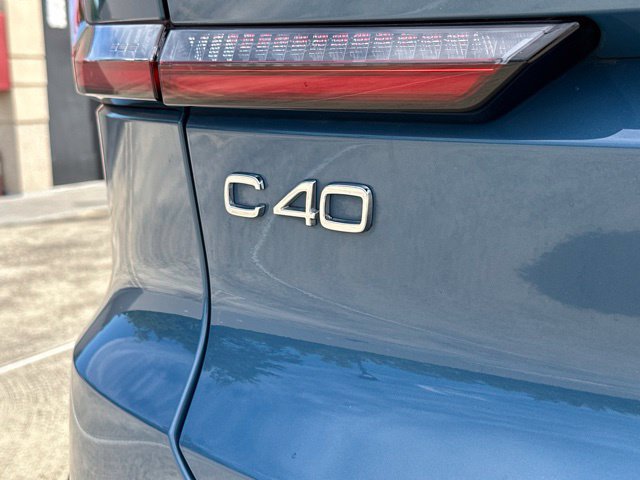 Certified 2023 Volvo C40 Recharge Core AWD/4WD image 38