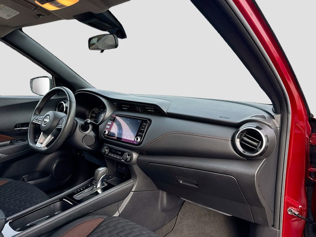 Used 2022 Nissan Kicks SR image 23