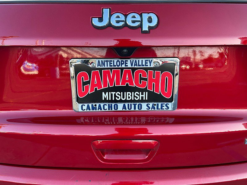 Used 2025 Jeep Compass Limited image 14