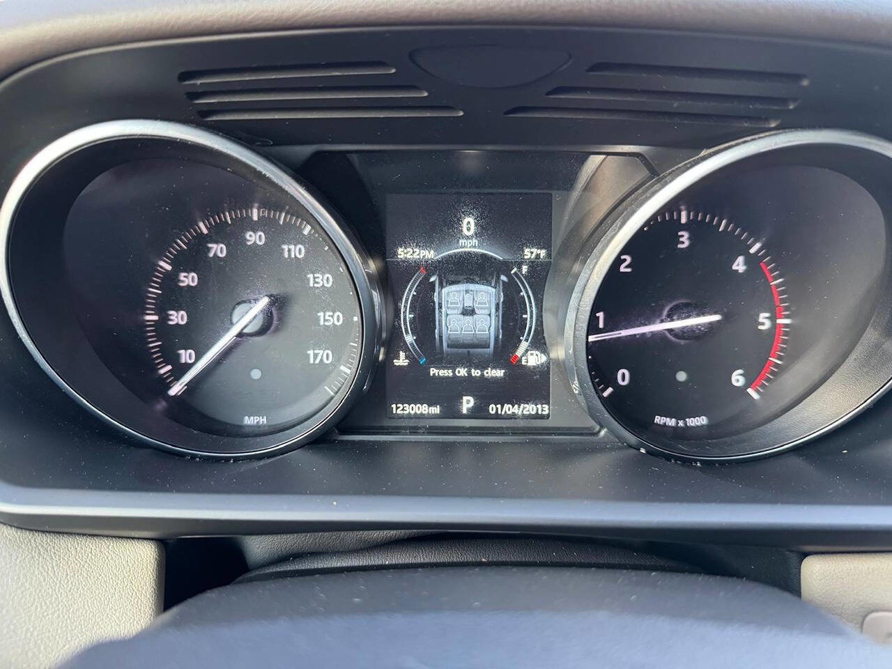 Used 2016 Land Rover Range Rover Sport HSE image 19