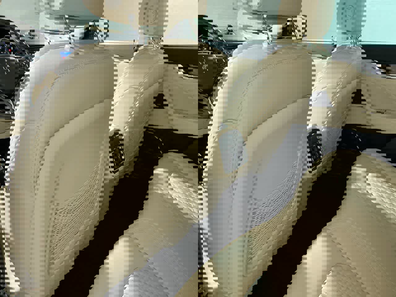 Used 2020 Maserati Levante GranLusso image 32