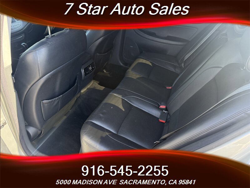 Used 2012 Hyundai Genesis 5.0 R-Spec RWD image 19