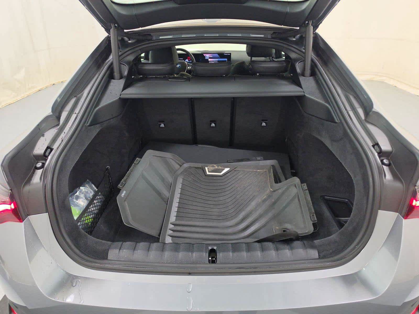 Used 2024 BMW i4 xDrive40i w/ Convenience Package AWD/4WD image 18