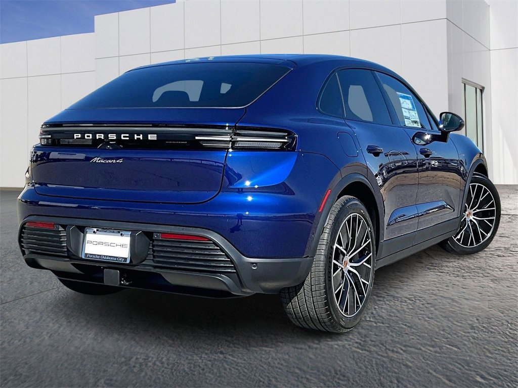 New 2026 Porsche Macan 4 Electric image 7