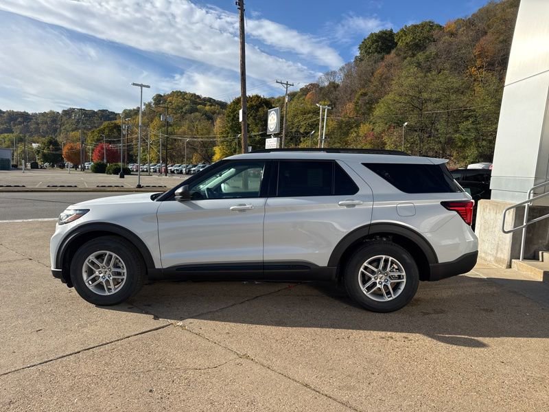 New 2026 Ford Explorer Active image 4