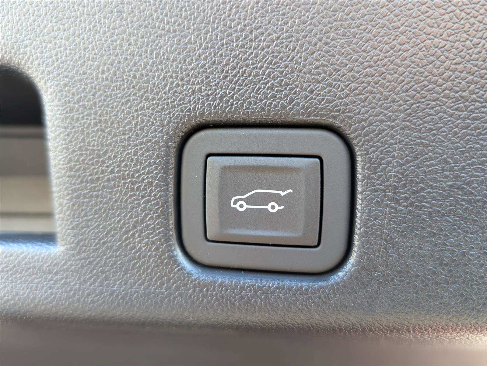 New 2026 Chevrolet Traverse LT image 10